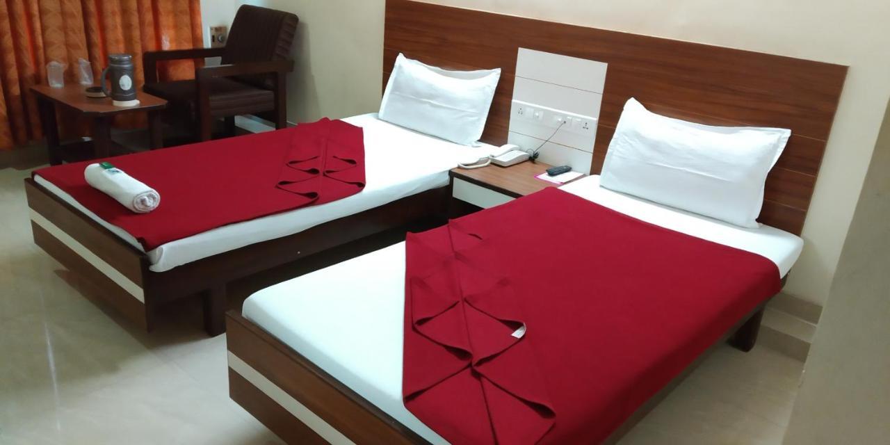 Hotel Alpha Vadodara Eksteriør billede