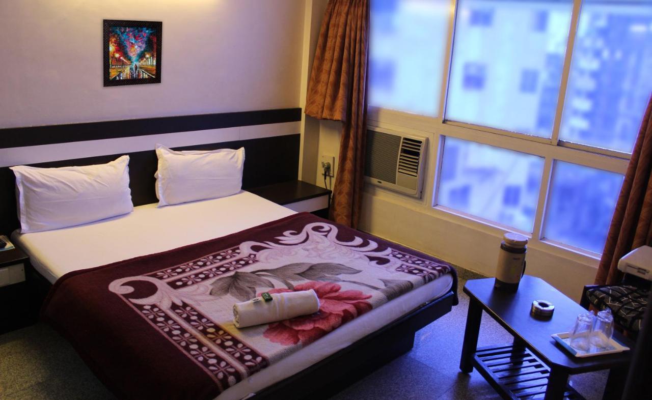 Hotel Alpha Vadodara Eksteriør billede