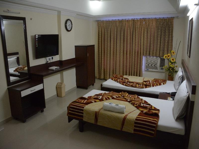 Hotel Alpha Vadodara Eksteriør billede